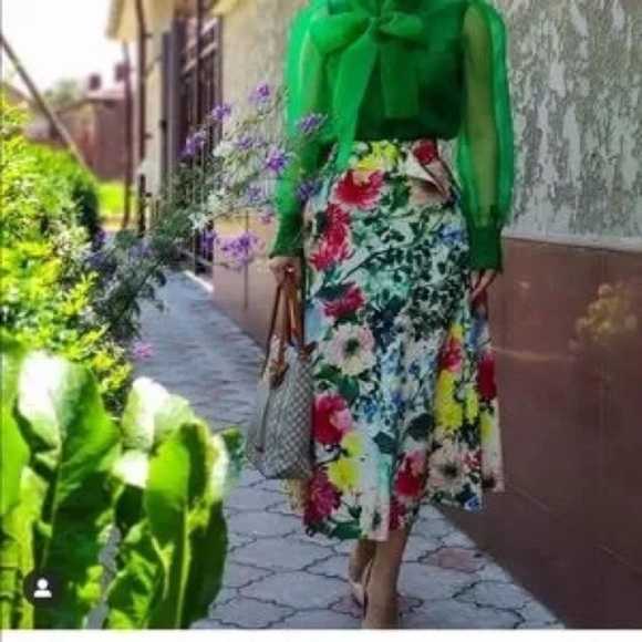 Zara Floral Print Midi Skirt Multi colour - Size Large - Bloggers favorite - Picture 10 of 11